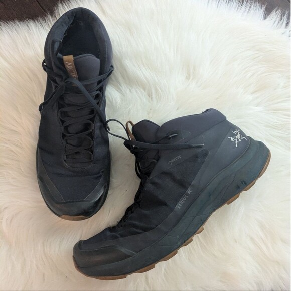 arcteryx aerios fl mid gtx men’s 10.5 navy blue hiking shoes boots main image 9